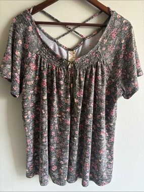 Faded‎ Glory Floral Peasant Top 1X Gray Pink Crisscross Back Boho